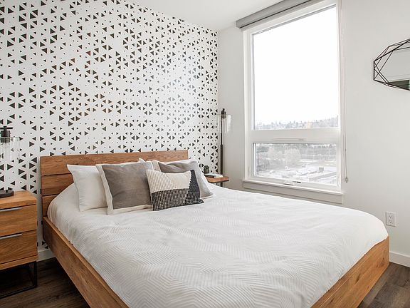 5th image of 3230 16th Ave W #1B-1Ba-567Sqft