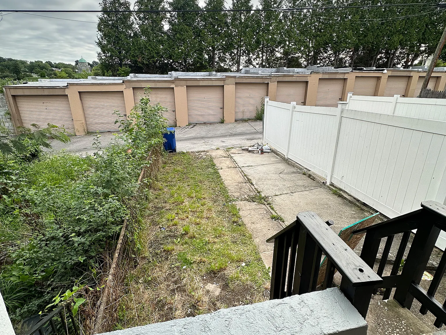3 bed, 1.0 bath, $2,200 — Photo 3