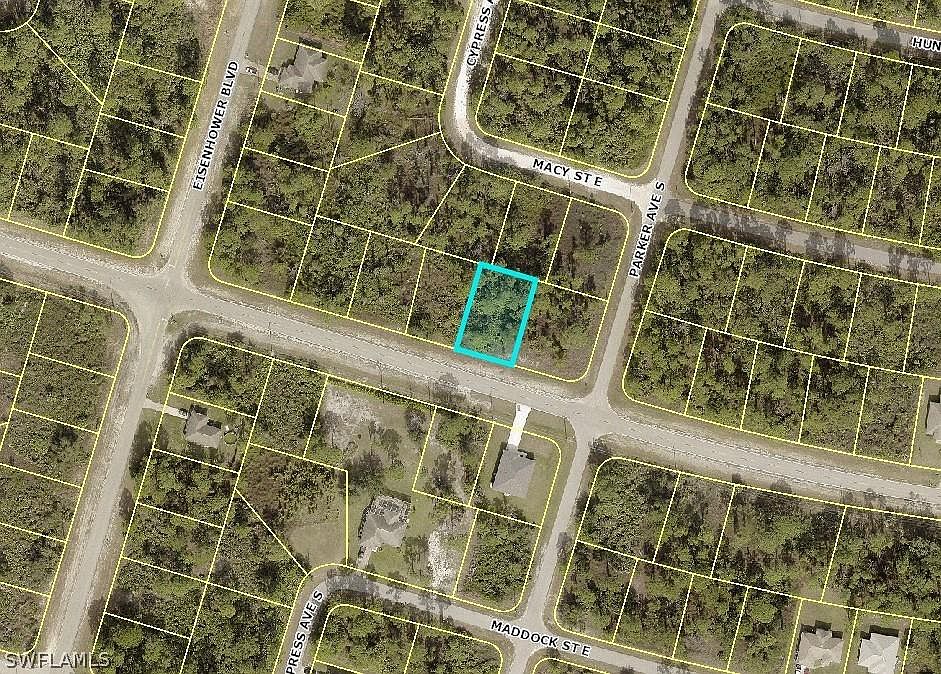 2nd image of 1009 Milwaukee Blvd