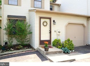 2 Partridge Ct, Marlton, NJ 08053
