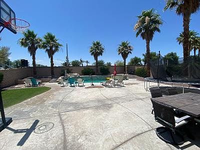 3rd image of 40477 Catania Ct