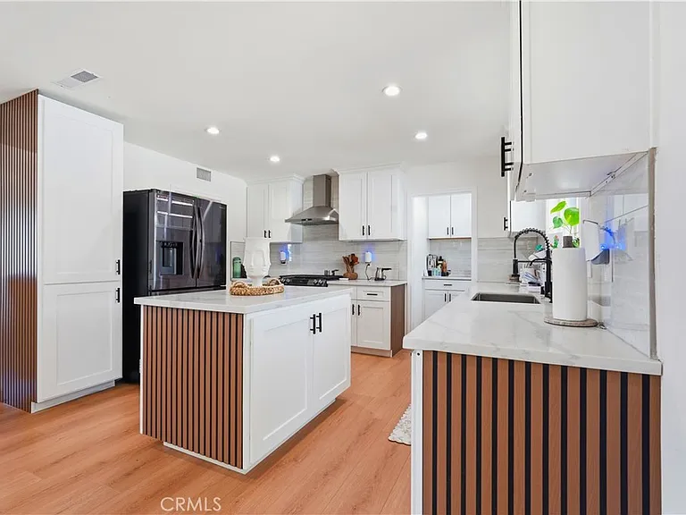 4563 Hempstead St — Photo 11