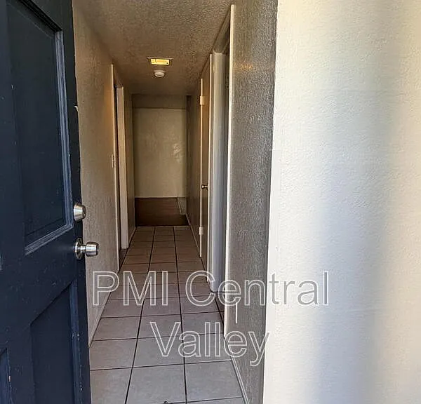 6222 Porterfield Ct — Photo 2