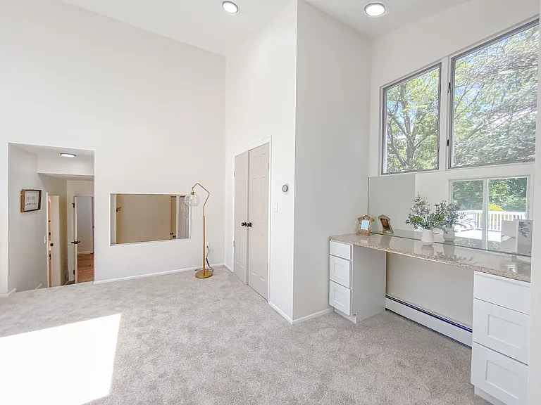 1 Herrick Dr — Photo 32