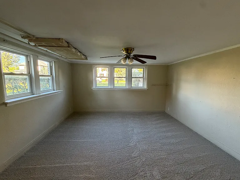 615 Washington St #7 — Photo 6