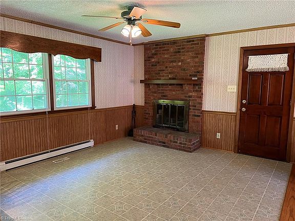 4th image of 4207 Kerwick Dr