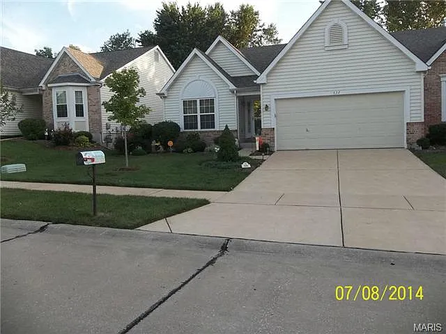 632 Lind Rd photo 1