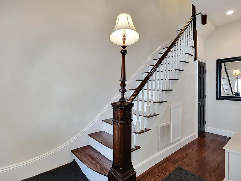 9 Atlantic St — Photo 10