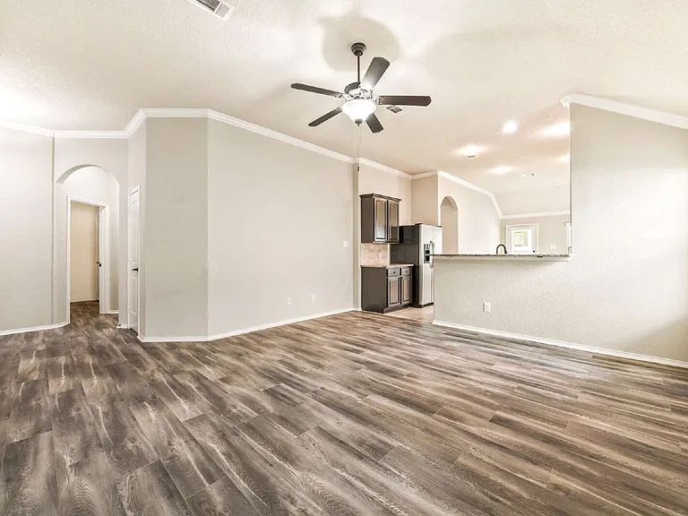 209 Rawhide Way — Photo 7