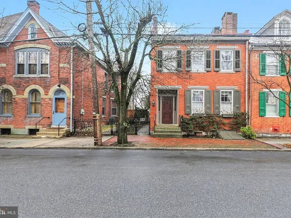 136 W Pomfret St, Carlisle, PA 17013