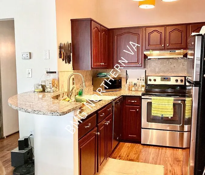 11013 Villaridge Ct #B — Photo 8