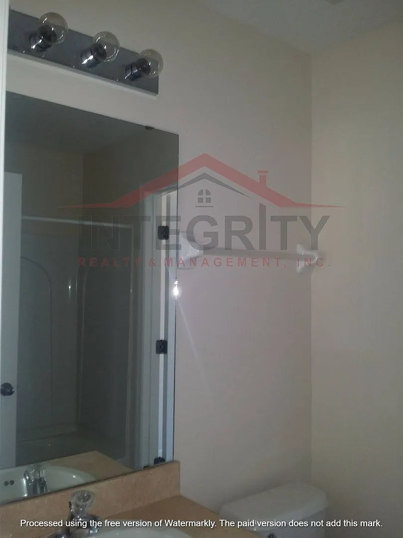3bed/2.5bath townhome in Jacksonville FL — Photo 4