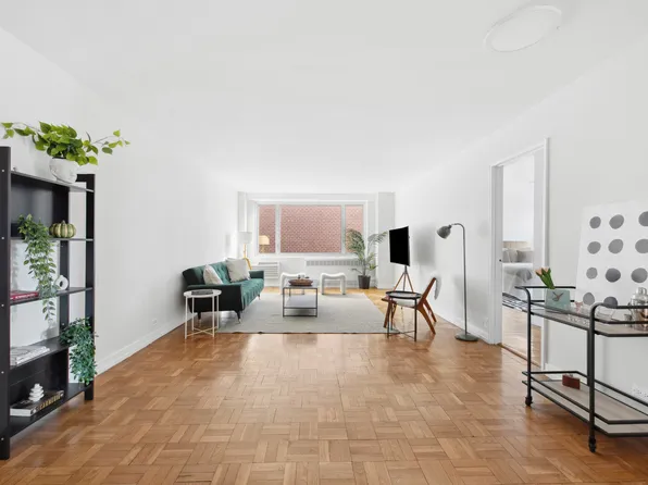 411 East 53rd Street image 1 of 9