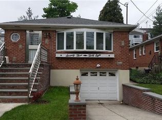 7338 244th St, Little Neck, NY 11362