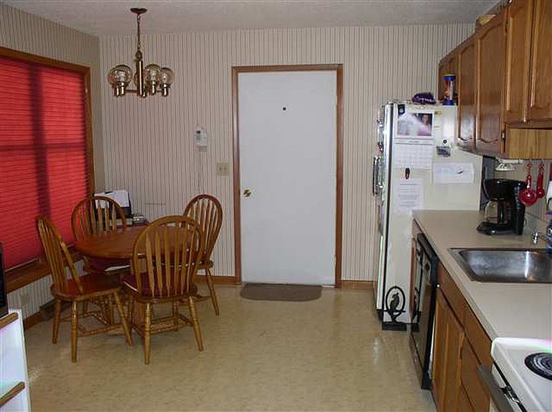 2nd image of 41 HARVARD Road