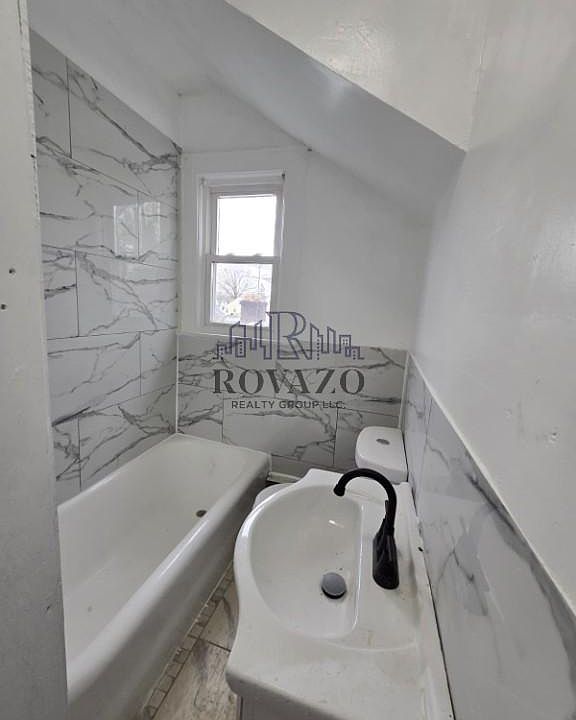 2nd image of 52 Lehigh Ave #3