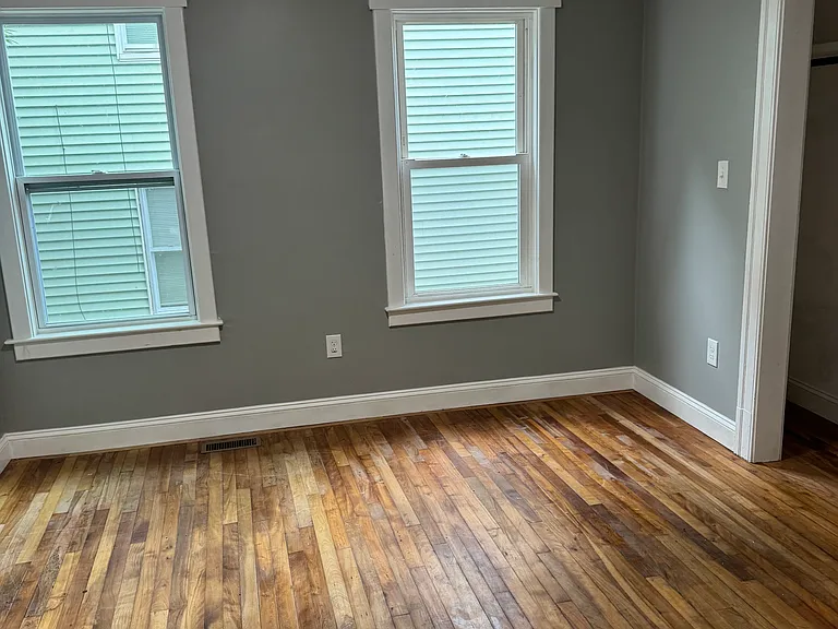 108 Illinois St #1 — Photo 5