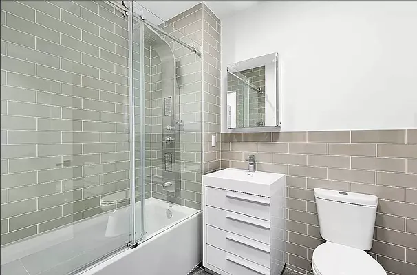 Rented by Elmekies Equities | media 5