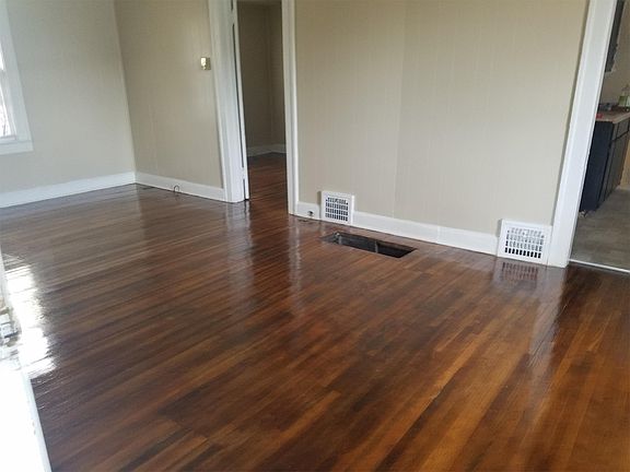 2nd image of 4900 Brooklyn Ave