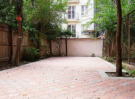 3rd image of 330 E 54th St APT 1B