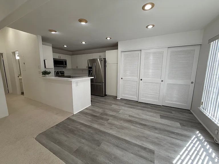 528 Mananai Pl #T — Photo 3
