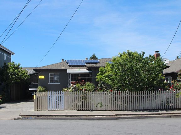 2nd image of 427 Douglas Ave