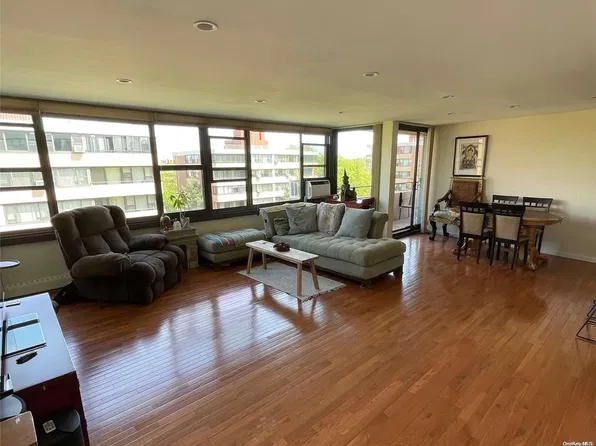 162-20 9th Avenue #8B, Beechhurst, NY 11357