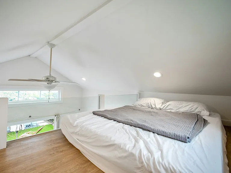 231 Avenue D — Photo 37