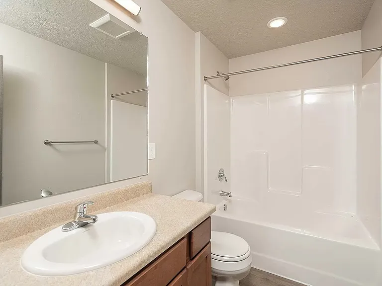 FULL BATH
