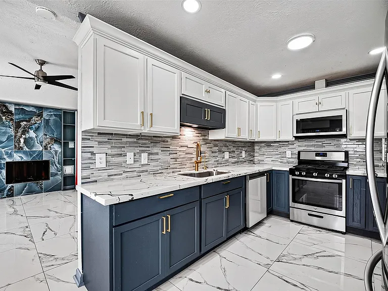 10911 Pecan Dr — Photo 8