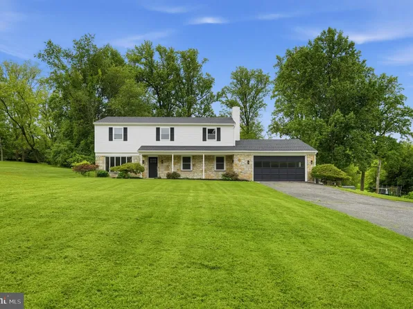 207 Sylvan Dr, Pottstown, PA 19465