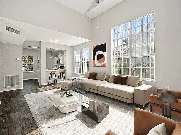 4th image of 12916 Pittsfield Ave #2