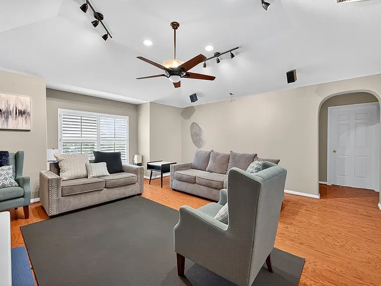 11938 Rosebrier Park Ln — Photo 31