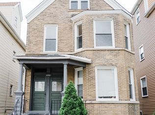 2981 N Lawndale Ave #G, Chicago, IL 60618