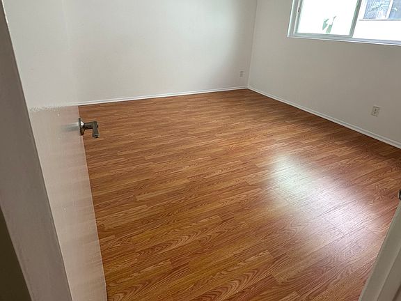 5th image of 12713 Caswell Ave APT 3