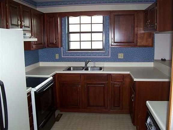 3rd image of 204 McGhee Ave
