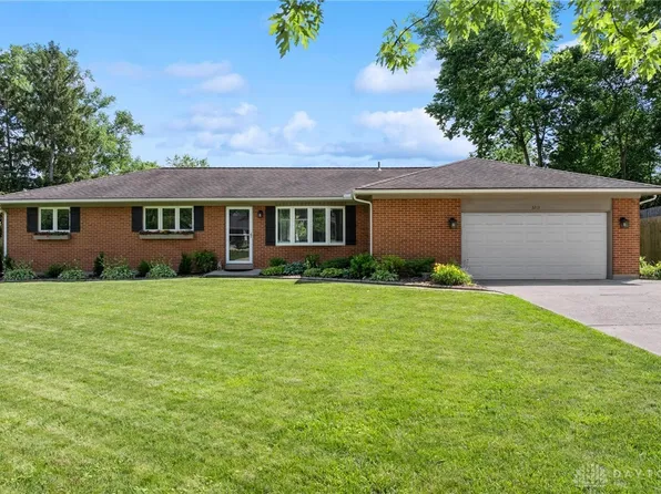 3213 Birchall Dr, Dayton, OH 45440