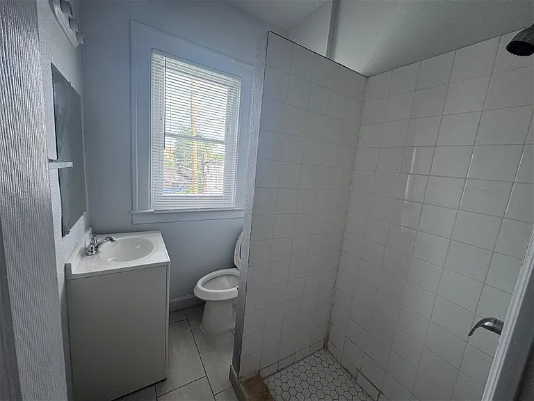 3724 Wager St — Photo 6