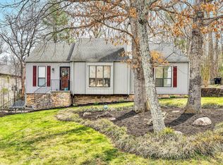4380 Summerset Dr, Roanoke, VA 24018