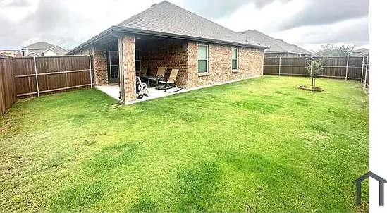 4 bed, 2081 sqft, $2,450 — Photo 1