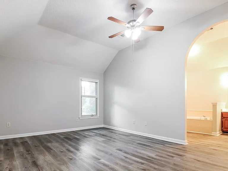 1728 Edgeburg Ln — Photo 13