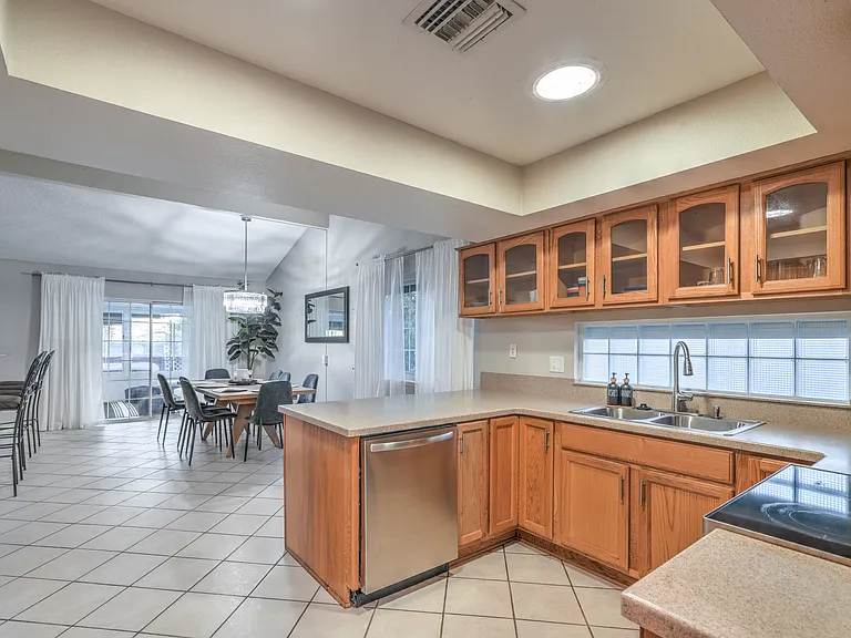 3445 Toquima Cir — Photo 25