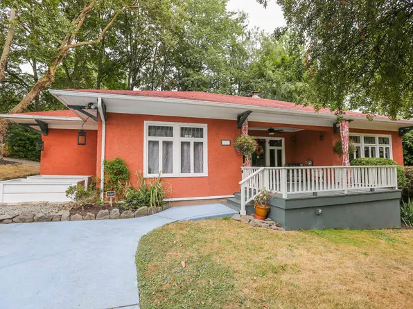 53 D Ave, Lake Oswego, OR 97034