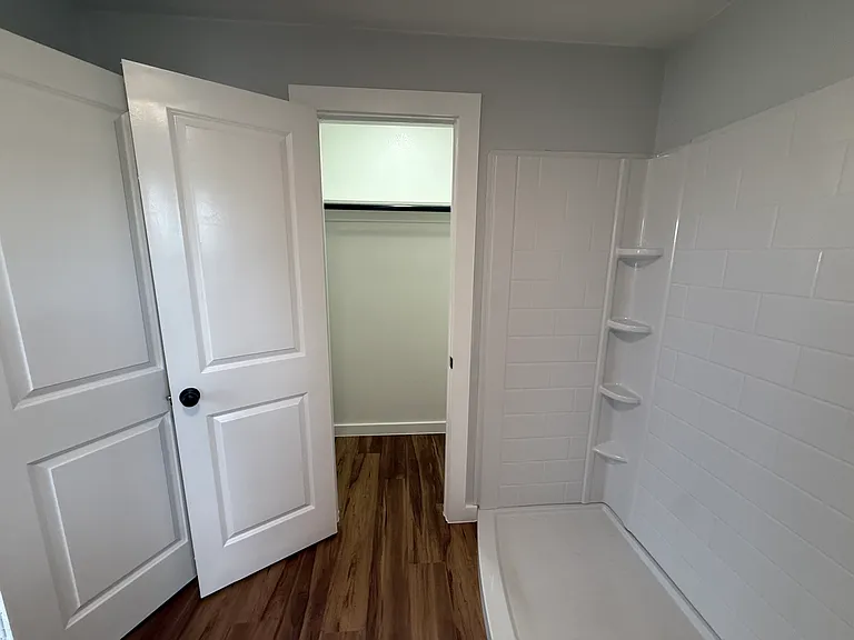 1007 Fox Ln — Photo 10