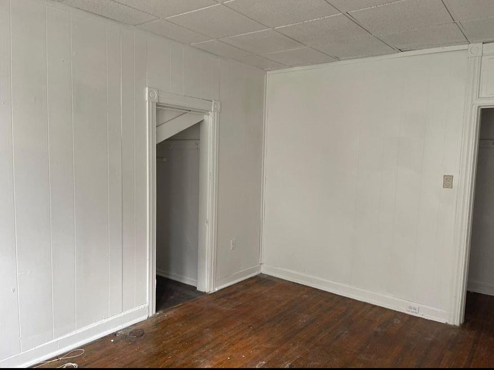 Building Photo 3