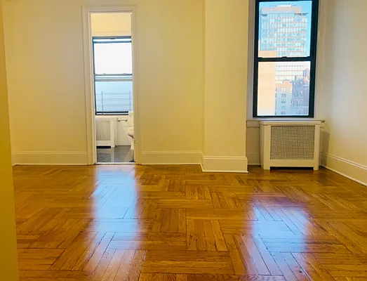 Rented by Rita S Citrin, LREB | media 28