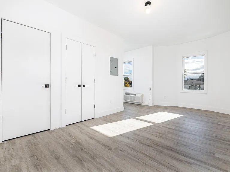 1252 Main St #2B — Photo 7