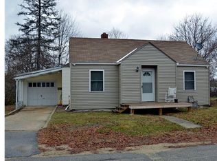 8 Nevers Ave, Norway, ME 04268
