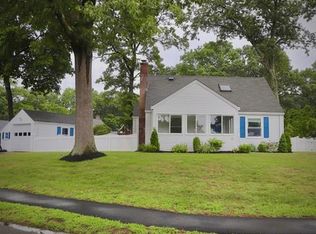 27 Euclid Ave, Natick, MA 01760