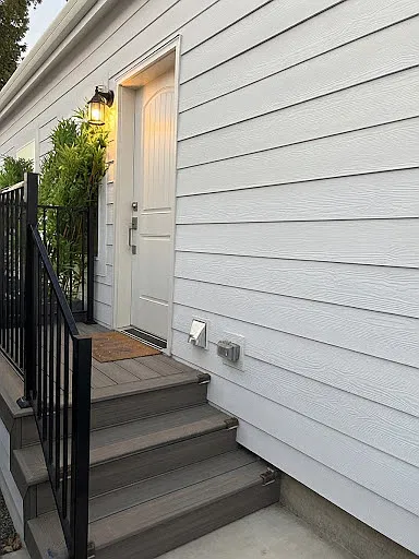 Lexford Ave